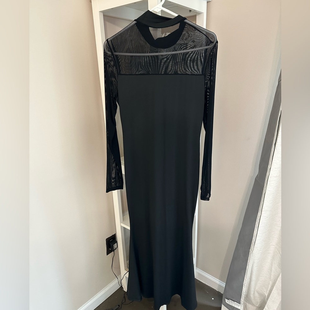 Large Black polyester dress